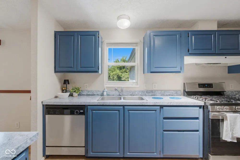 2572 W Buckingham Drive Crawfordsville, IN 47933