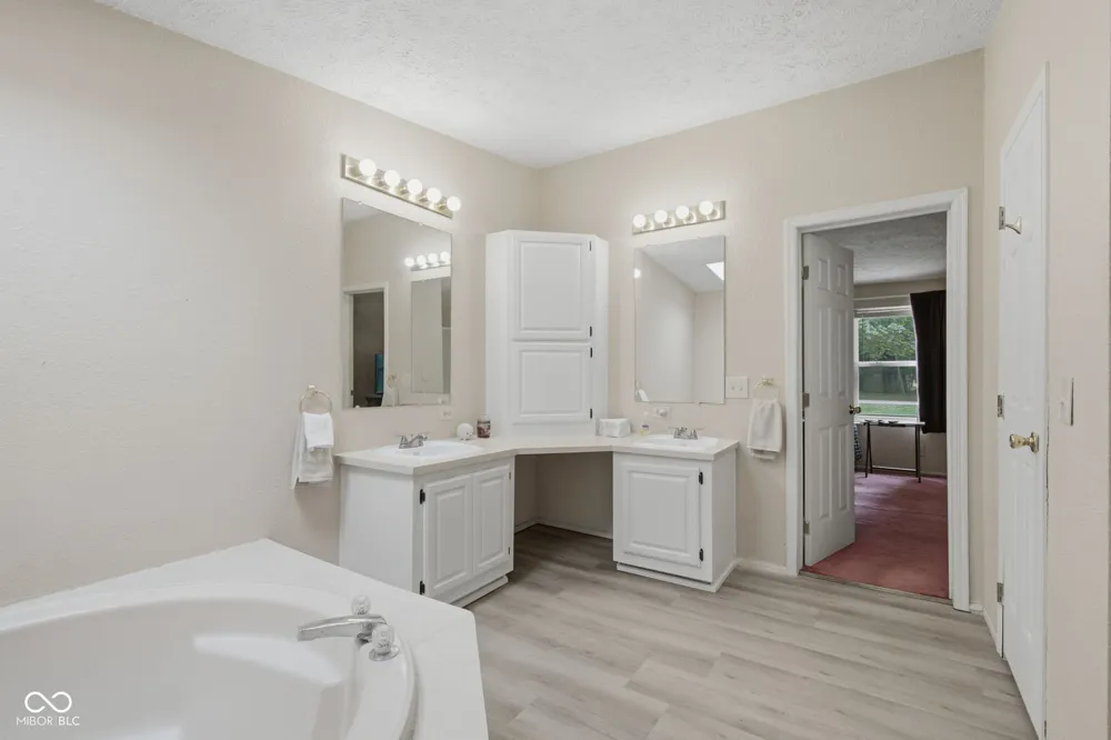 2572 W Buckingham Drive Crawfordsville, IN 47933
