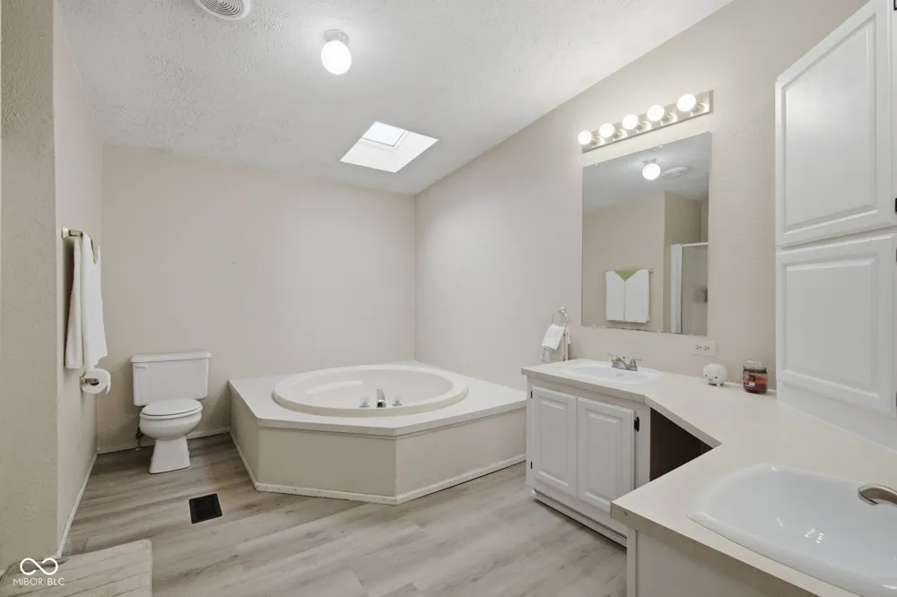 2572 W Buckingham Drive Crawfordsville, IN 47933