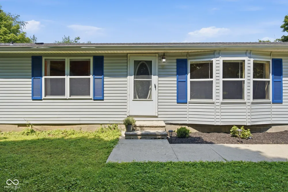 2572 W Buckingham Drive Crawfordsville, IN 47933