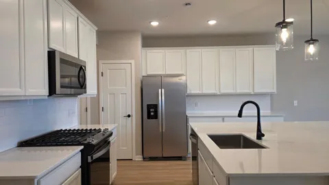 19206 Goldenrod Trail