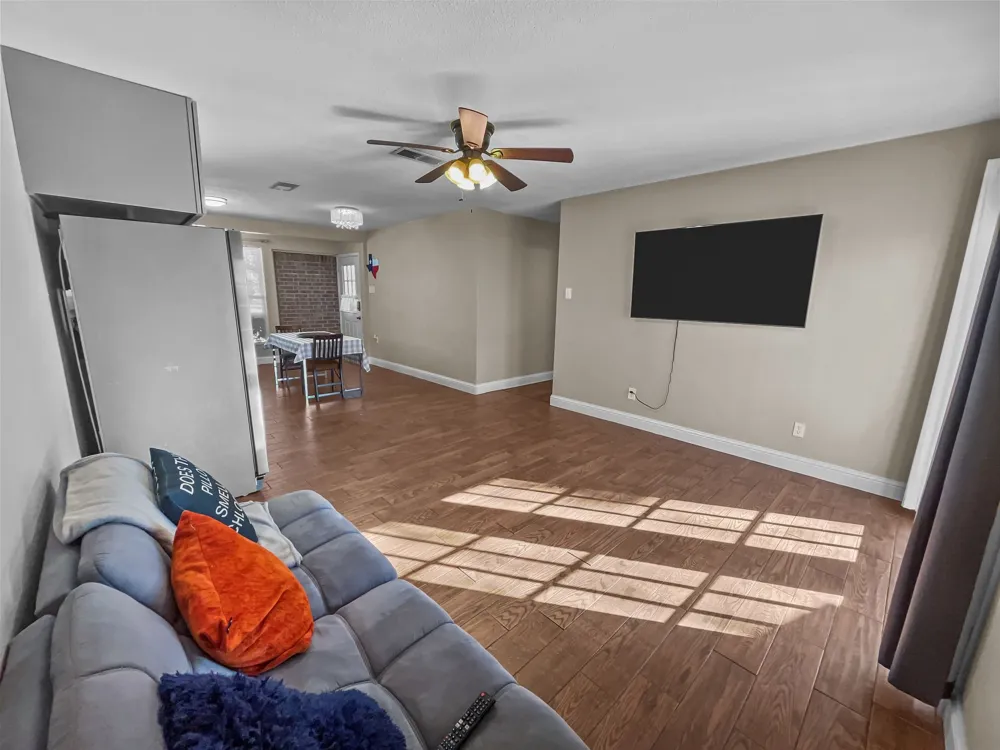 924 Meadow Mead Drive Allen, TX 75002