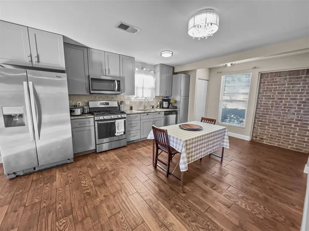 924 Meadow Mead Drive Allen, TX 75002