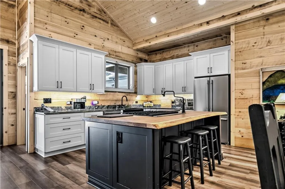 245 Bear Paw Trail Blue Ridge, GA 30513
