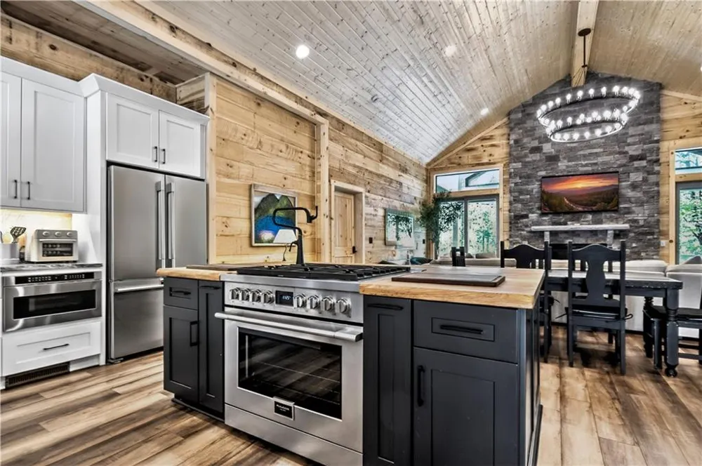 245 Bear Paw Trail Blue Ridge, GA 30513