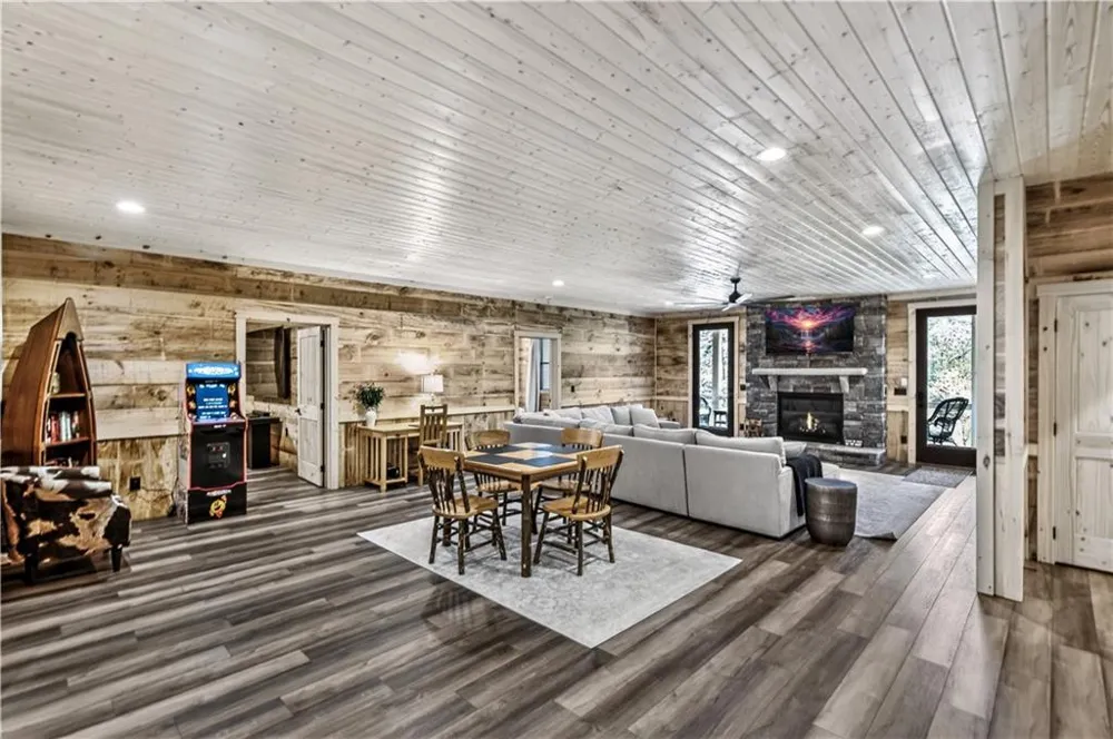 245 Bear Paw Trail Blue Ridge, GA 30513
