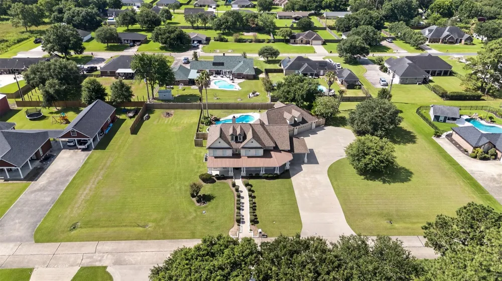 535 Evans Street Winnie, TX 77665