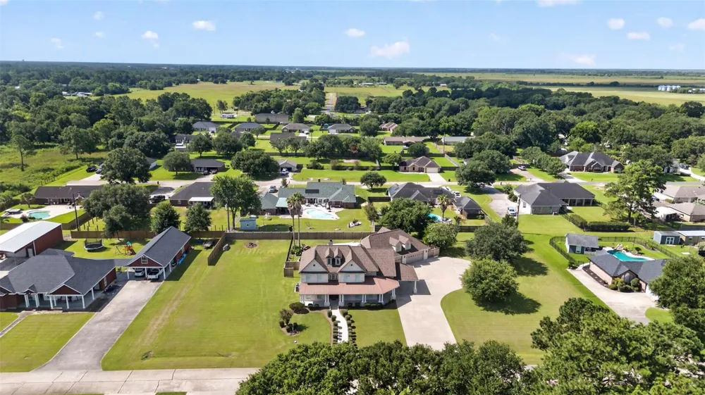 535 Evans Street Winnie, TX 77665
