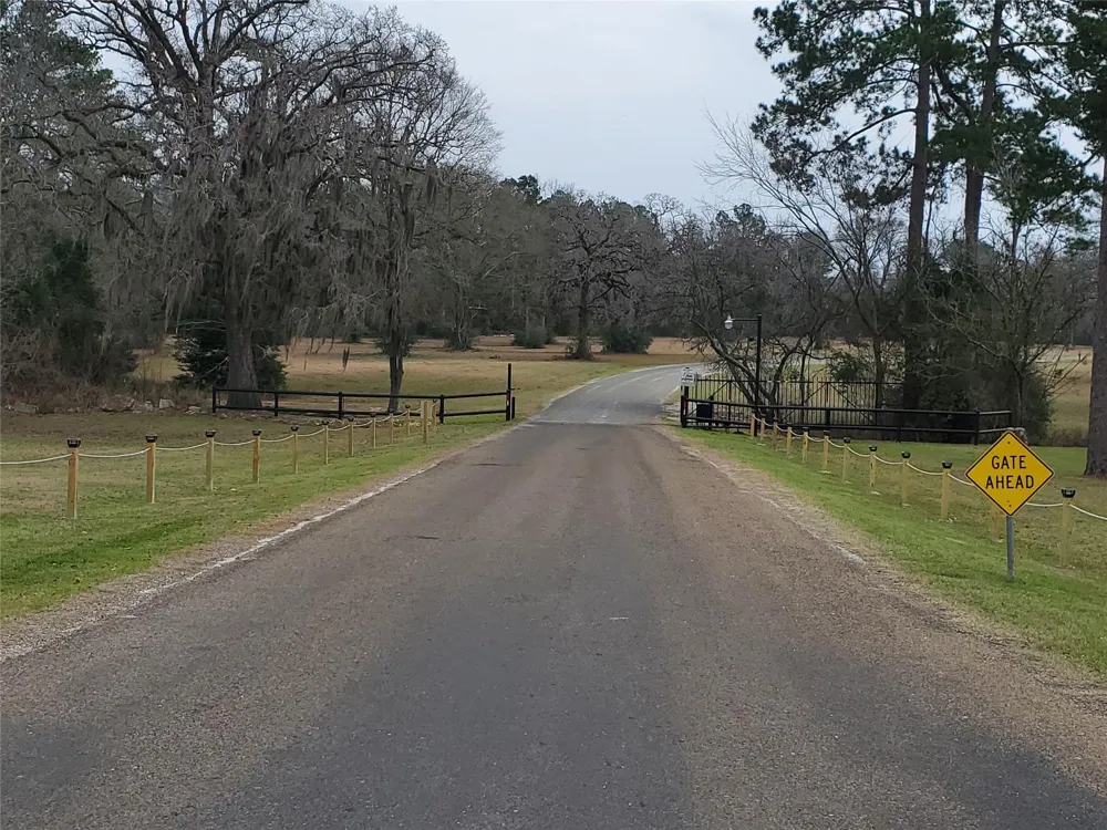 1 Oakley Road Road Trinity, TX 75862