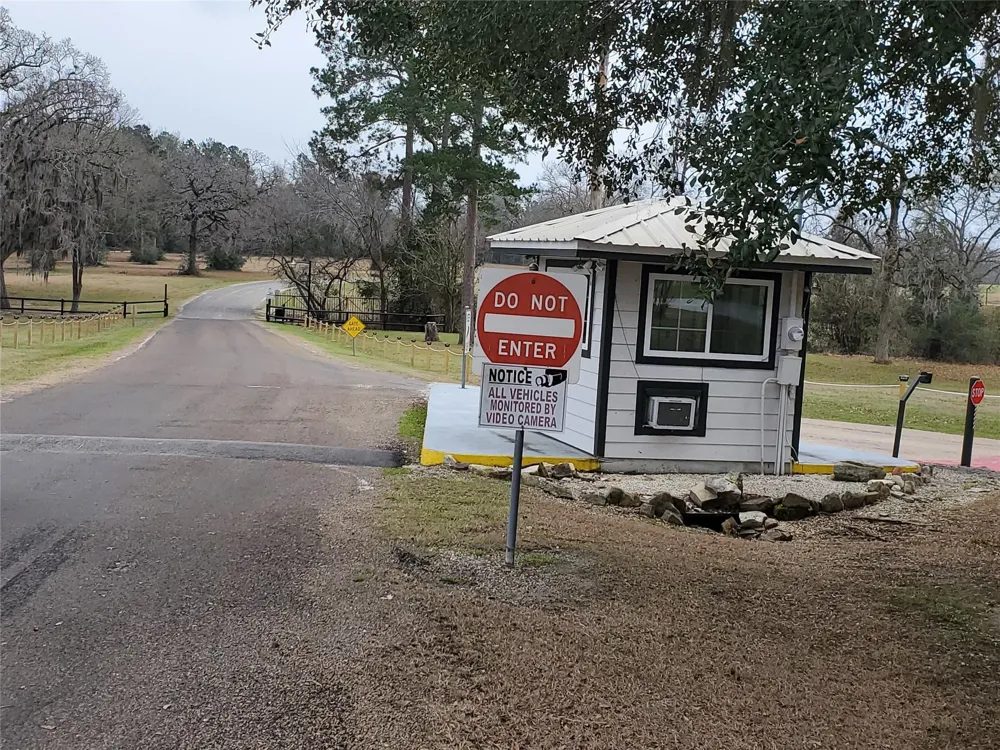 1 Oakley Road Road Trinity, TX 75862