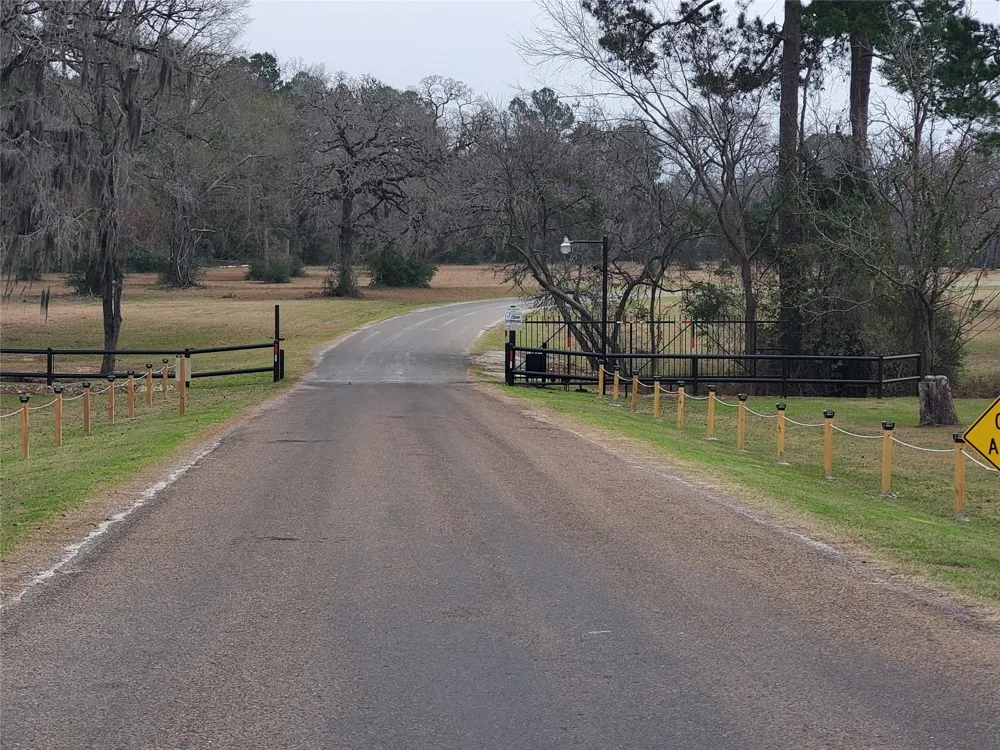 1 Oakley Road Road Trinity, TX 75862