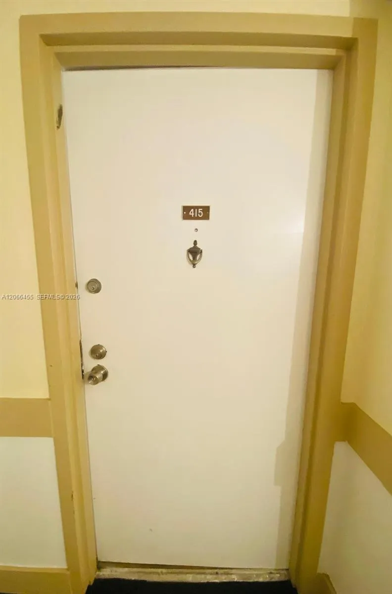 4164 Inverrary Dr #415 Lauderhill, FL 33319