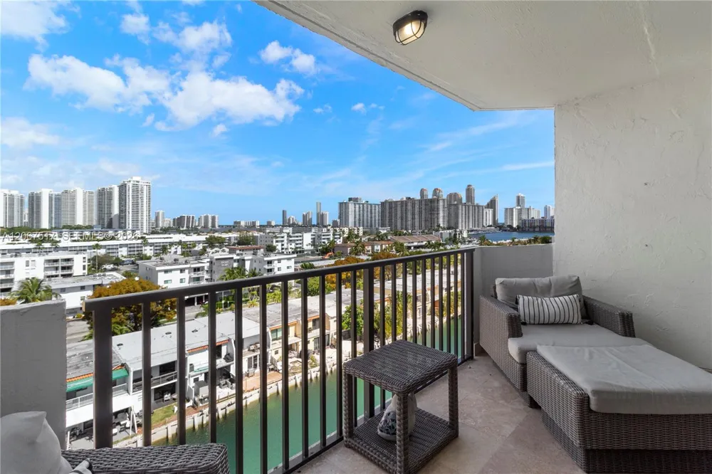 3703 NE 166th St #904 North Miami Beach, FL 33160