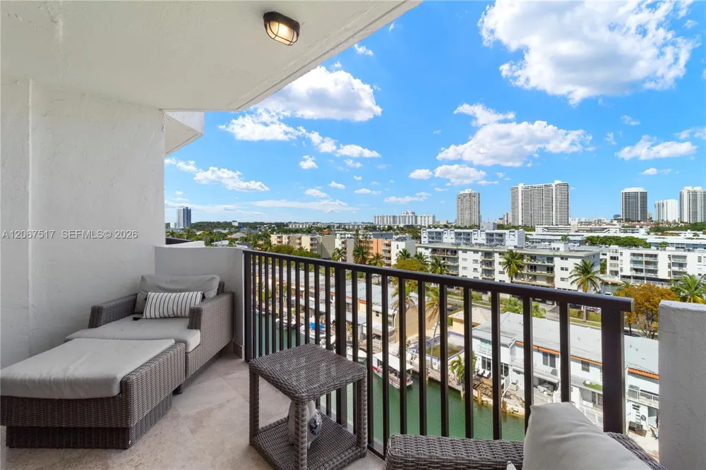 3703 NE 166th St #904 North Miami Beach, FL 33160