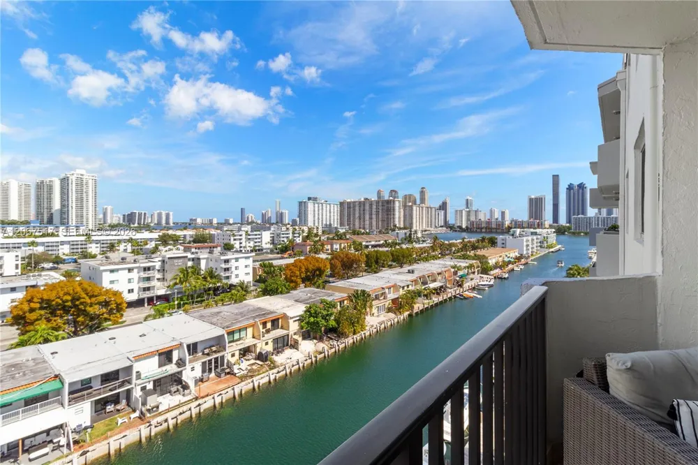 3703 NE 166th St #904 North Miami Beach, FL 33160