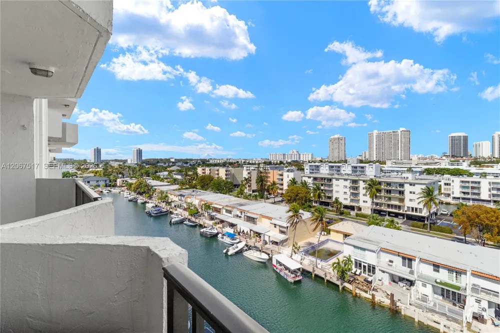 3703 NE 166th St #904 North Miami Beach, FL 33160