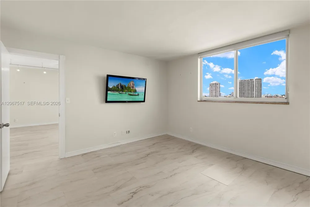3703 NE 166th St #904 North Miami Beach, FL 33160