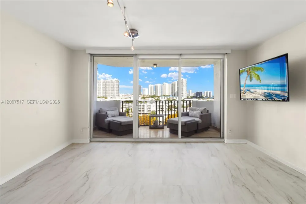 3703 NE 166th St #904 North Miami Beach, FL 33160