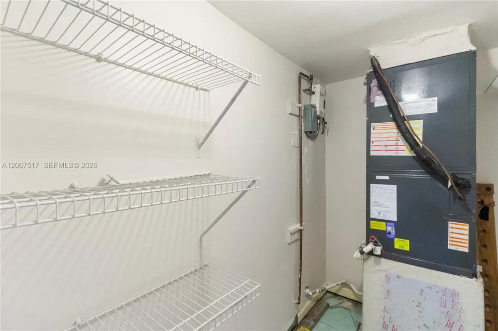 3703 NE 166th St #904 North Miami Beach, FL 33160
