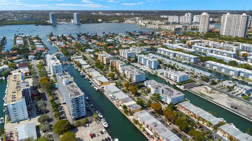 3703 NE 166th St #904 North Miami Beach, FL 33160