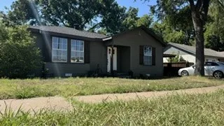821 College Street Cleburne, TX 76033