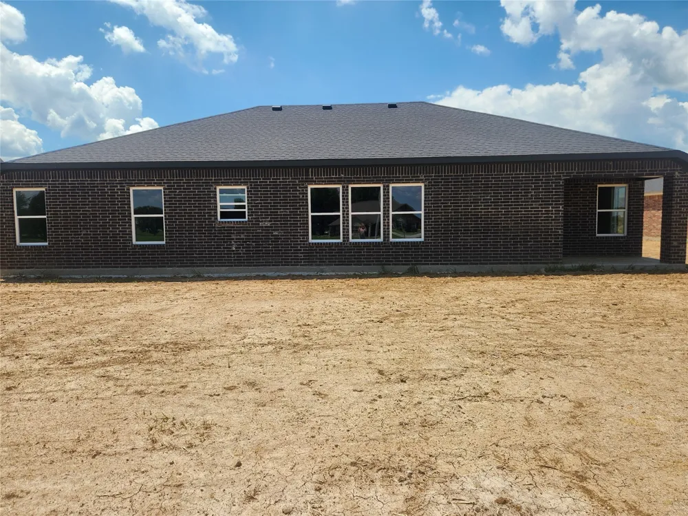 1838 Topaz Road Pryor, OK 74361