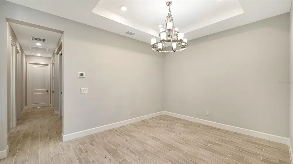 6066 MESA GLEN Bradenton, FL 34203
