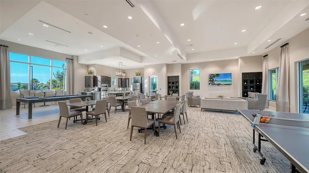 6066 MESA GLEN Bradenton, FL 34203