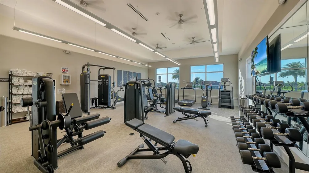 6066 MESA GLEN Bradenton, FL 34203