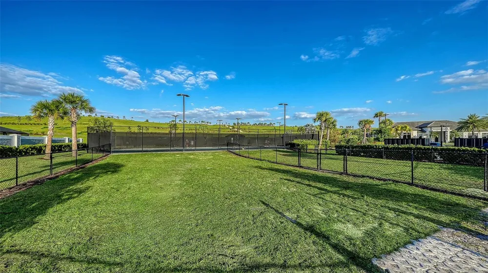 6066 MESA GLEN Bradenton, FL 34203