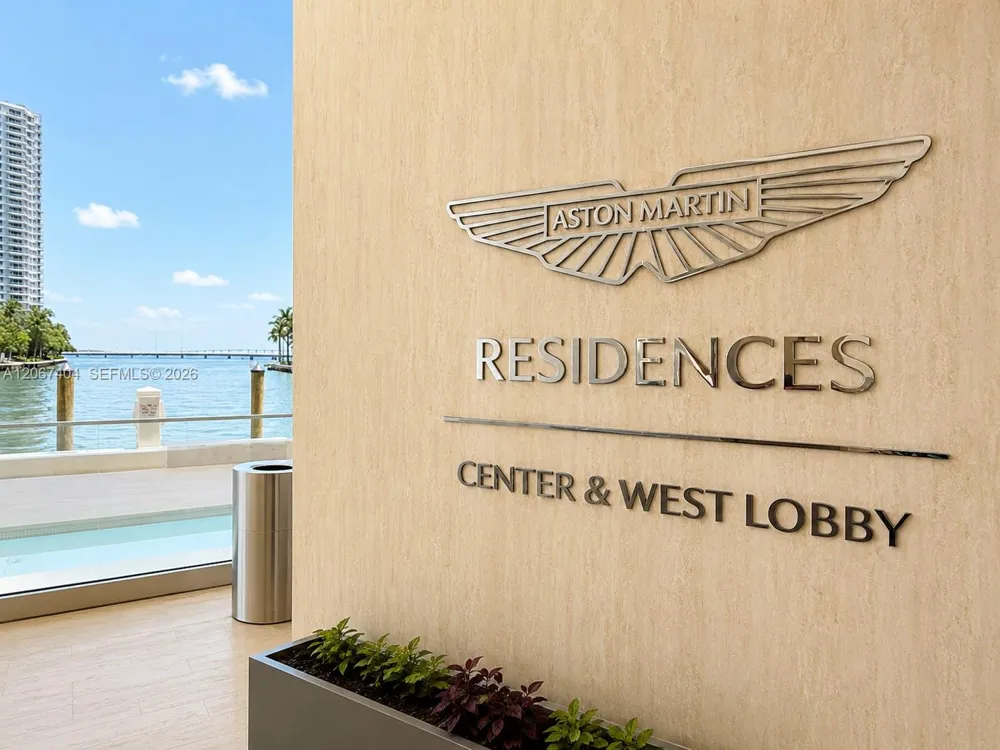 300 Biscayne Boulevard Way #2609W Miami, FL 33131