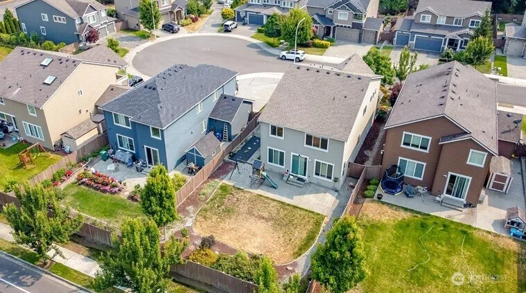 2126 SW 344th Court Federal Way, WA 98023