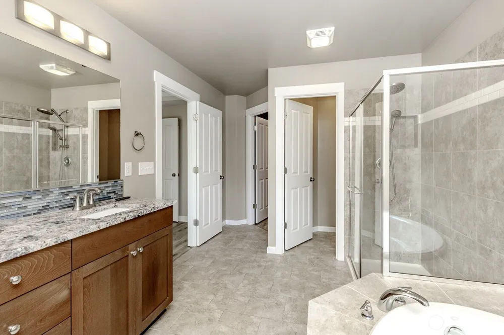 2126 SW 344th Court Federal Way, WA 98023