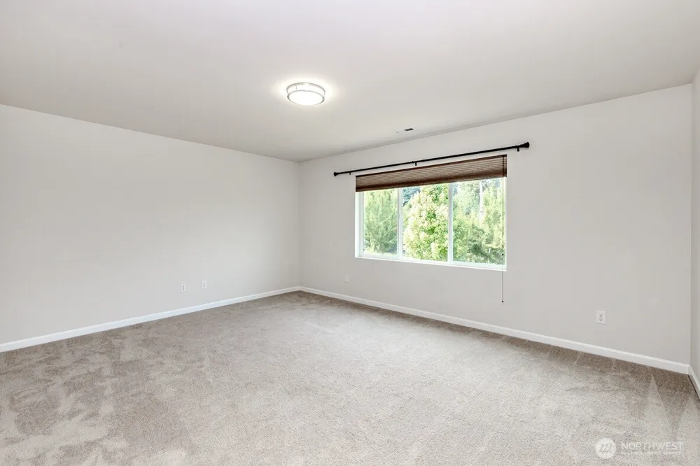 2126 SW 344th Court Federal Way, WA 98023