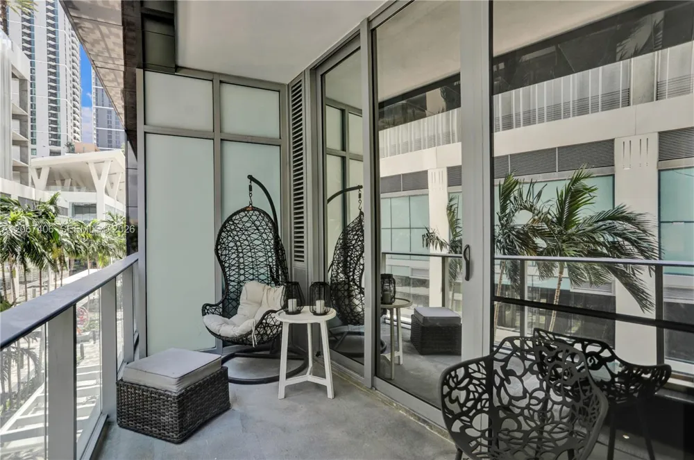 851 NE 1st Ave #202 Miami, FL 33132