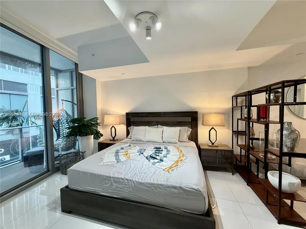 851 NE 1st Ave #202 Miami, FL 33132