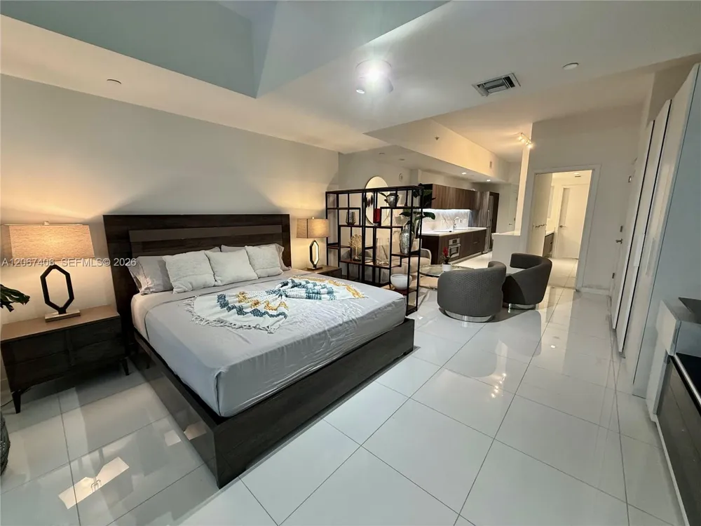 851 NE 1st Ave #202 Miami, FL 33132