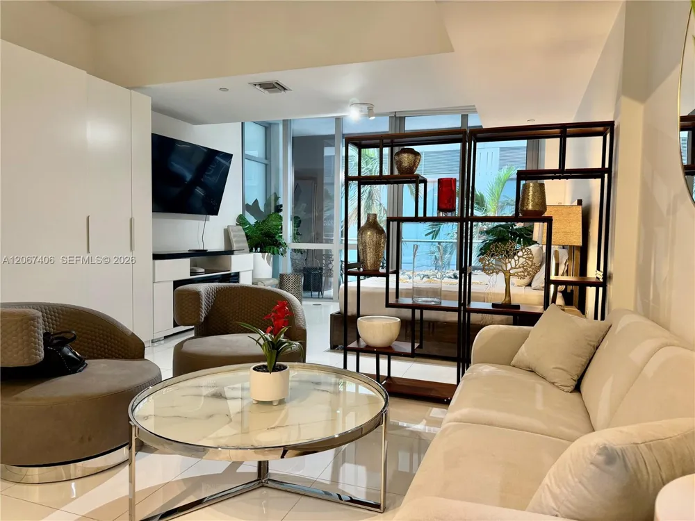 851 NE 1st Ave #202 Miami, FL 33132