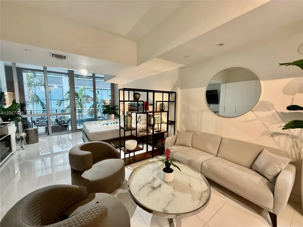 851 NE 1st Ave #202 Miami, FL 33132