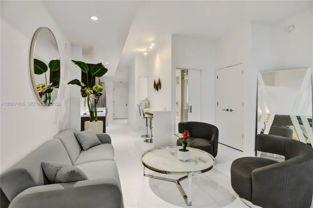 851 NE 1st Ave #202 Miami, FL 33132