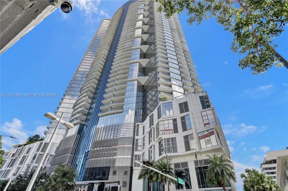 851 NE 1st Ave #202 Miami, FL 33132