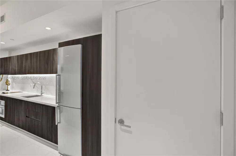 851 NE 1st Ave #202 Miami, FL 33132