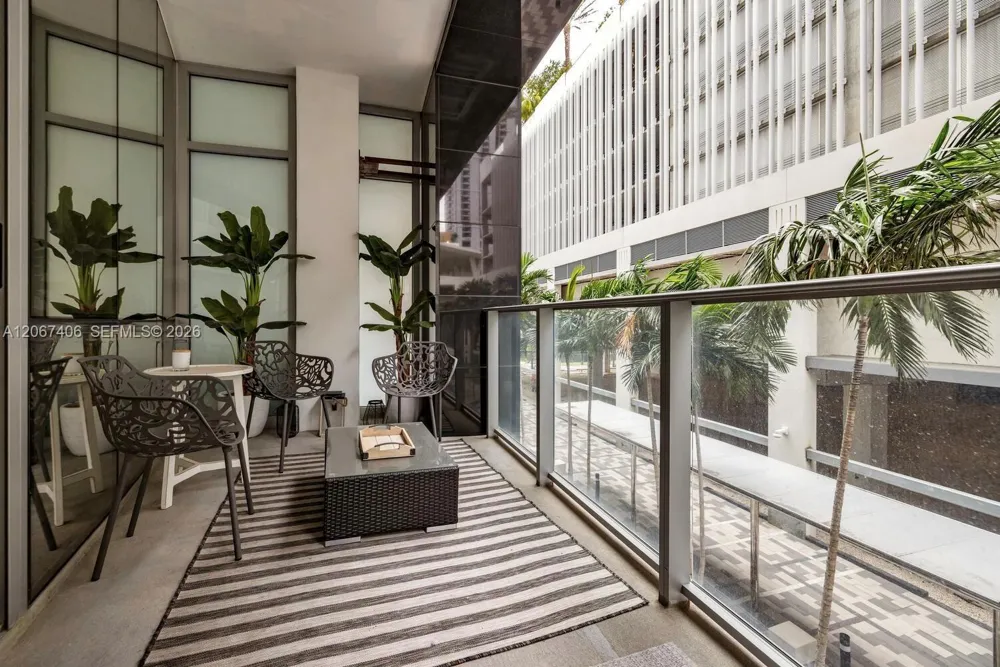 851 NE 1st Ave #202 Miami, FL 33132