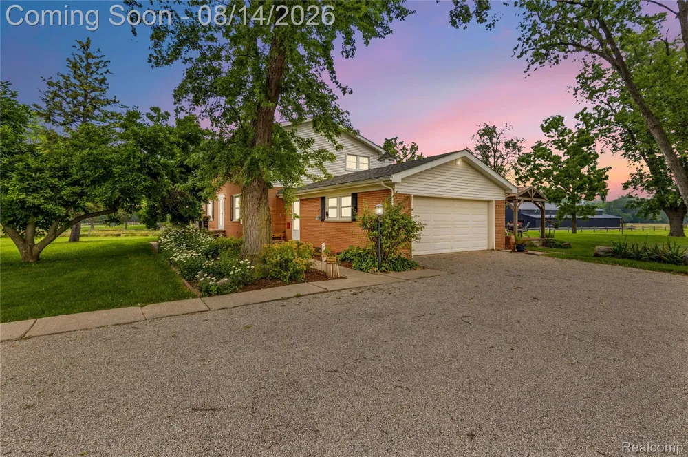 4925 S Huron River Drive Berlin Charter Township, MI 48134