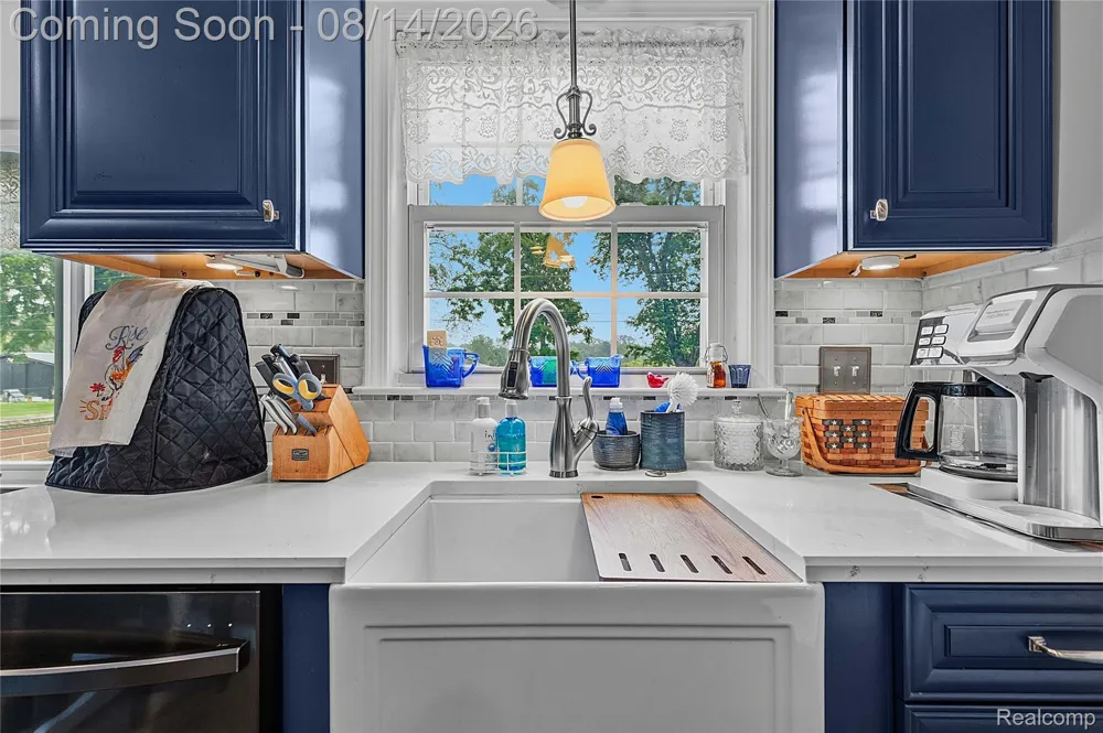 4925 S Huron River Drive Berlin Charter Township, MI 48134