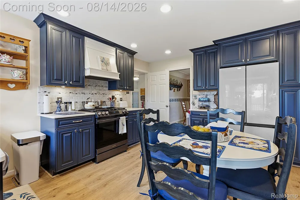 4925 S Huron River Drive Berlin Charter Township, MI 48134