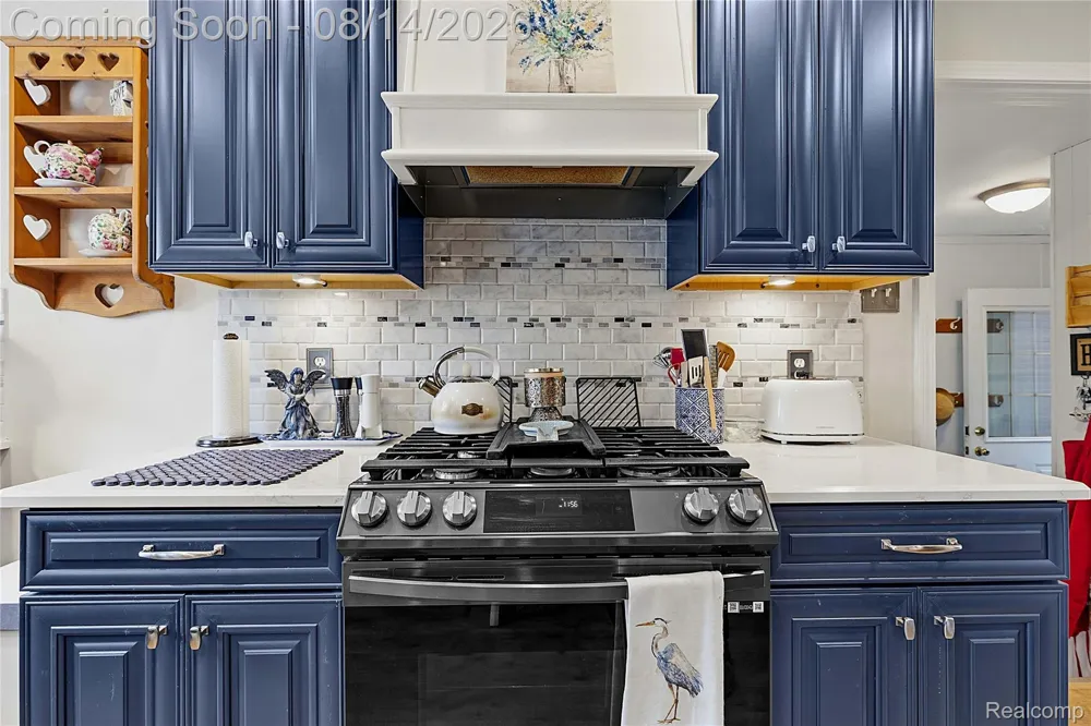4925 S Huron River Drive Berlin Charter Township, MI 48134