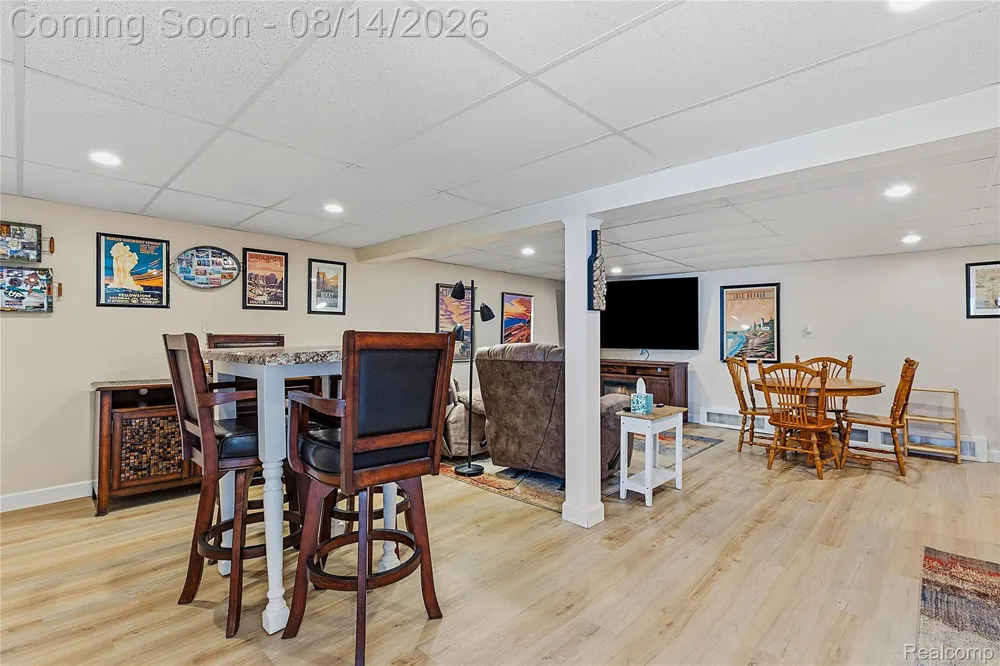 4925 S Huron River Drive Berlin Charter Township, MI 48134
