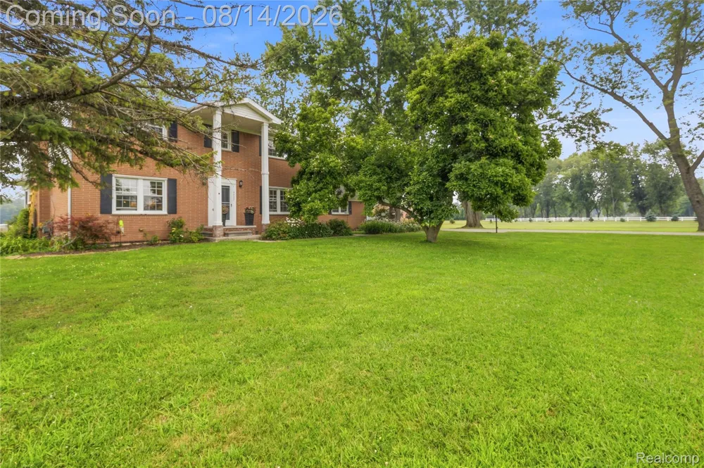 4925 S Huron River Drive Berlin Charter Township, MI 48134