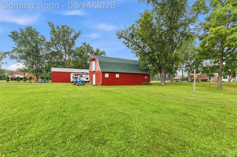 4925 S Huron River Drive Berlin Charter Township, MI 48134